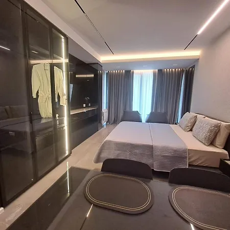 Luxury Alba